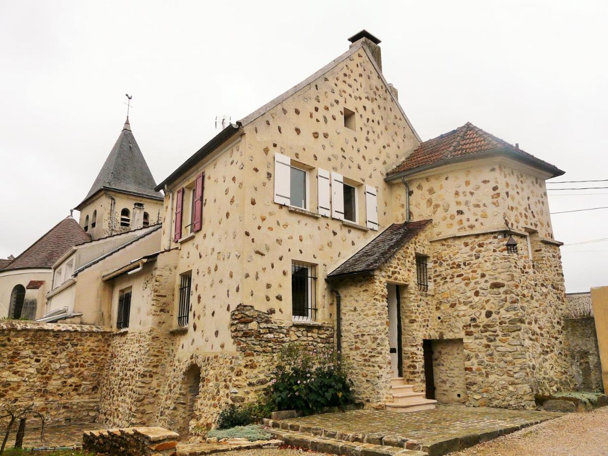 Sleep Near Paris Holiday home